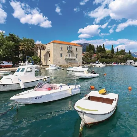 A2 - Spacious Apt W Lodge Just 40M From The Beach *